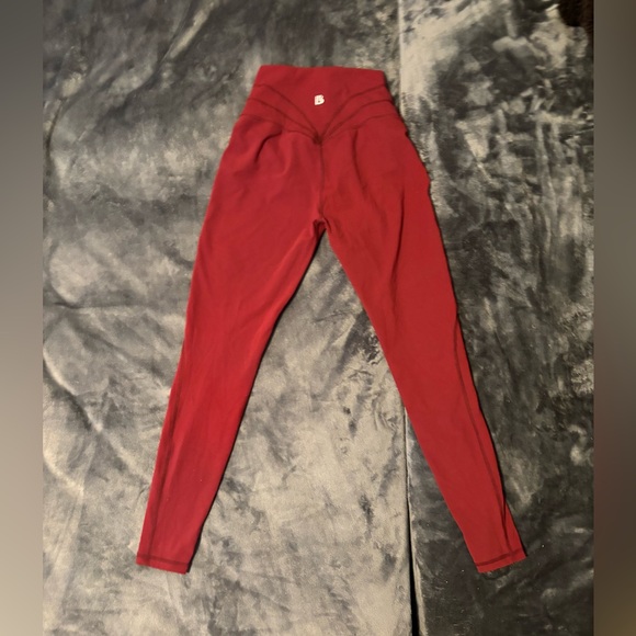 Legacy Leggings - Picture 3 of 5